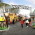 アジアに住む北欧人向けのニュースサイト  ScandAsia.com  によれば、2014年5月にマレーシアのジョホールバル市内にあるショッピングセンター「Johor Baharu City Centre 」(JBCC)内に人気ゲームアプリ「  Angry Birds  」シリーズのテーマパーク（アクティビティパーク